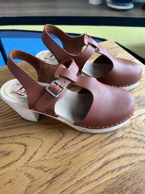 Lotta Stockholm Cognac Brown Leather T Strap Mary Jane Wood Heel Clog 39